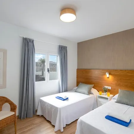 Feriehus Olivina, With Heated Pool Puerto del Carmen (Lanzarote)